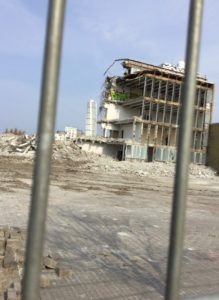 Ett hus i ruiner i Västra hamnen