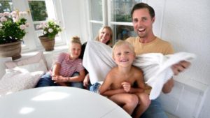 Familj hemma i Karlstad