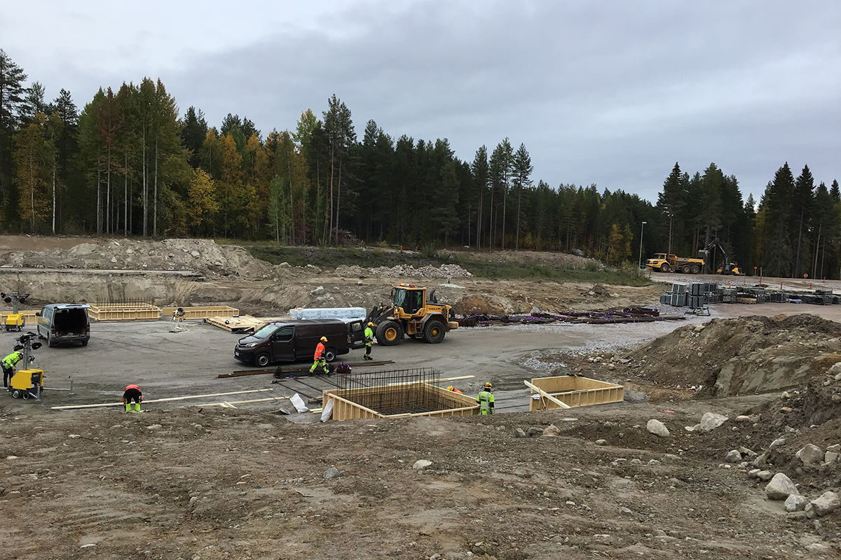 Vy över byggarbetsplatsen.